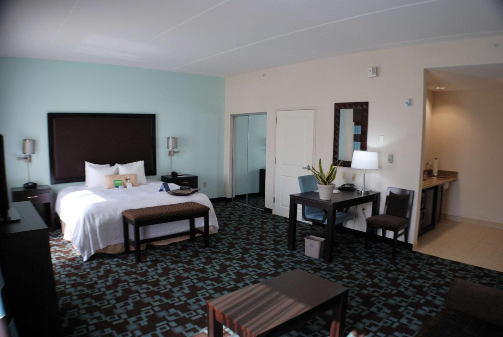 Hampton Inn & Suites Nashville At Opryland Quarto foto